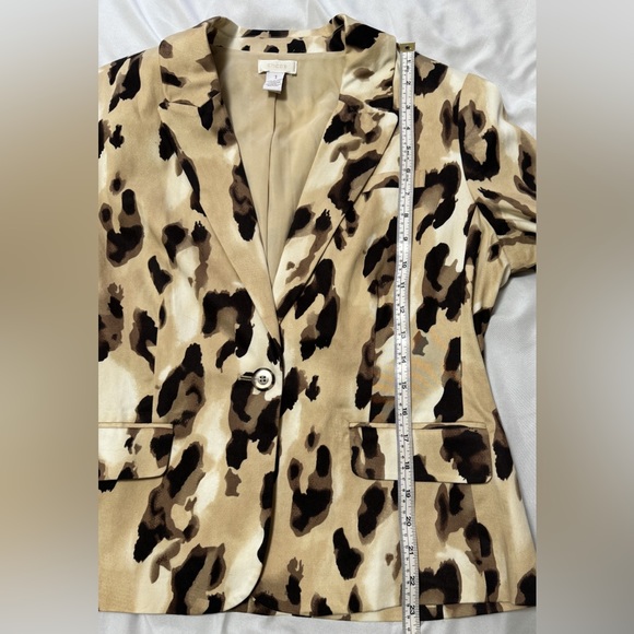 Chico's Tan Leopard Print Blazer / Size 1 or M - Picture 2 of 9